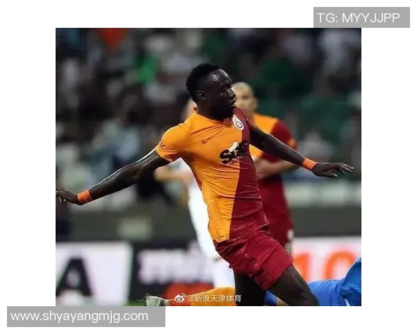 光州与城南足球比赛激战正酣球迷热情高涨期待精彩瞬间