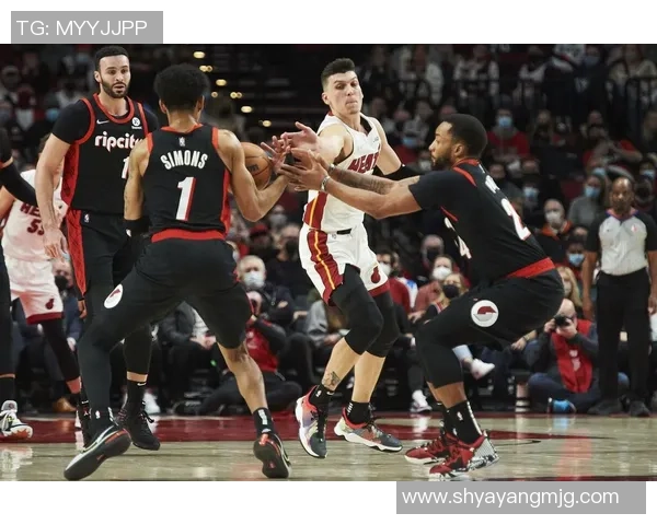 华雷斯对阵阿特拉斯比赛结果分析及精彩瞬间回顾