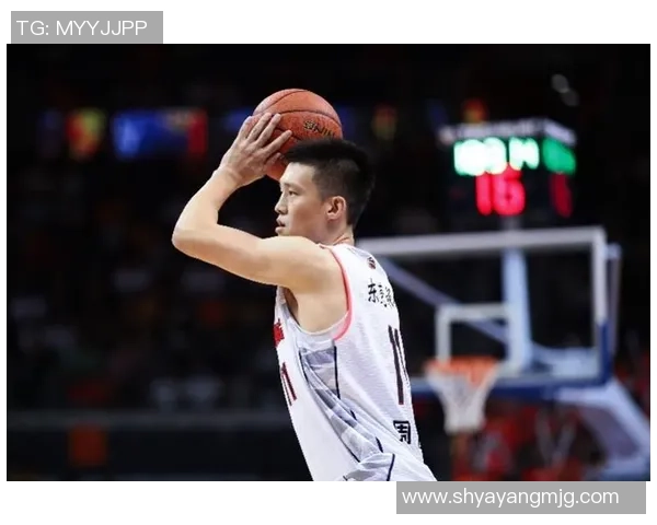 周鹏：从篮球场上的拼搏者到人生舞台的励志榜样